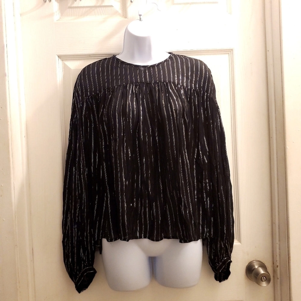 H&M l/s hi-lo blouse w/silvertone metallic thread